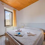 Al Peveri - Private Parking & Near - Happy