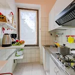 Al Peveri - Private Parking & Near - Happy