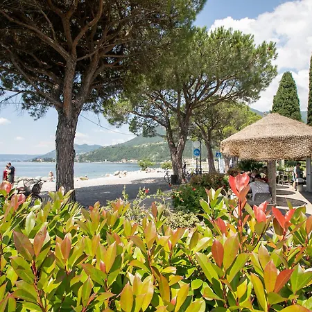 Al Peveri - Private Parking & Near - Happy Toscolano Maderno